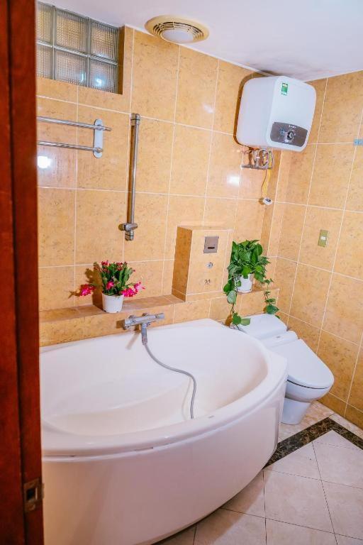 Căn hộ Hola House *