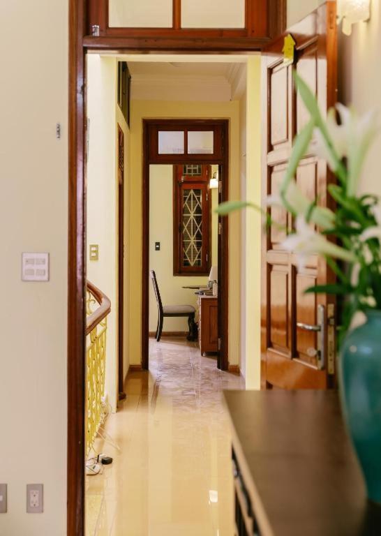 Căn hộ Hola House *